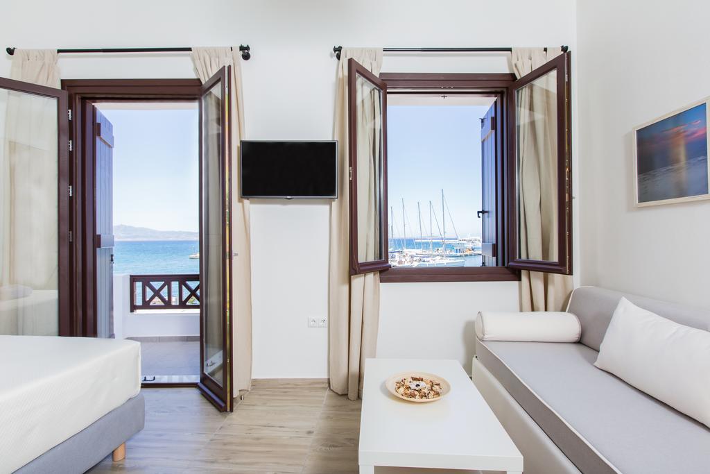 Amalthia Luxury Studios Naxos City Esterno foto